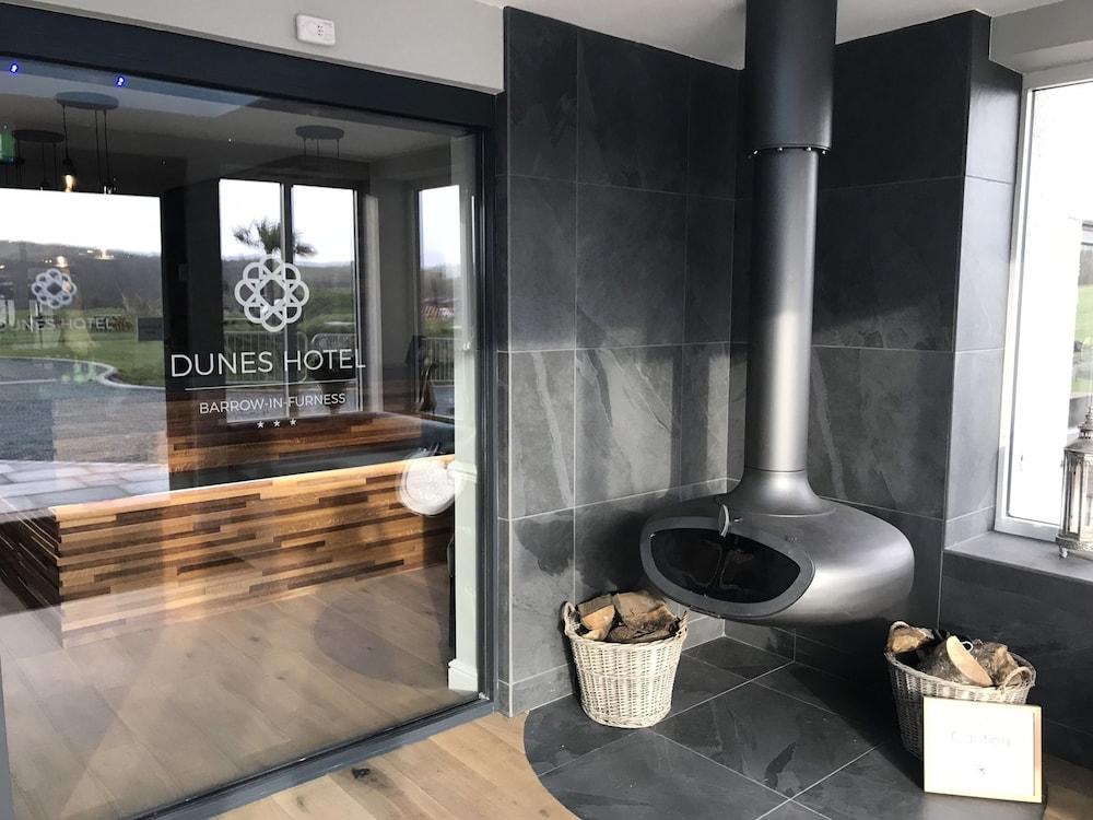 The Dunes Hotel Barrow-in-Furness Buitenkant foto